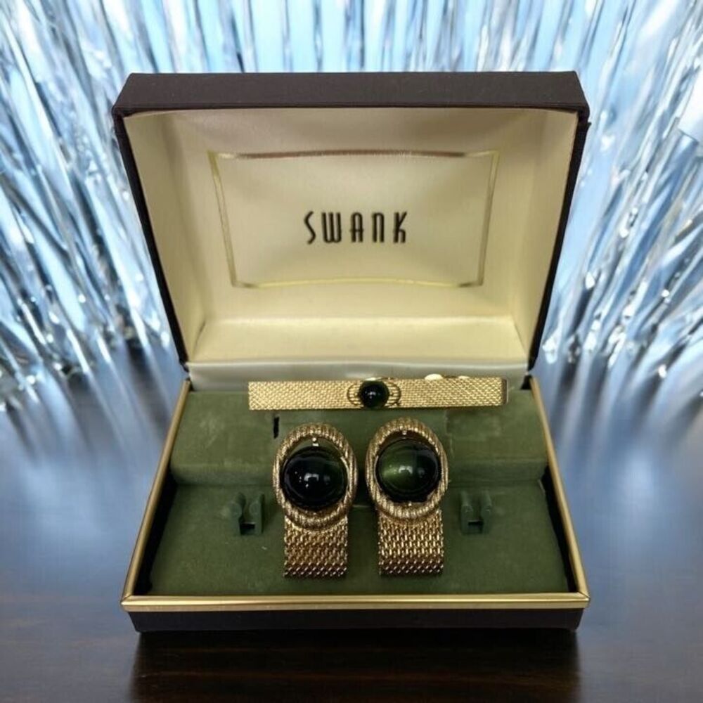 SWANK Green Cabochon Wraparound Mesh Fold over  Cuff Links & Tie Clip Vintage